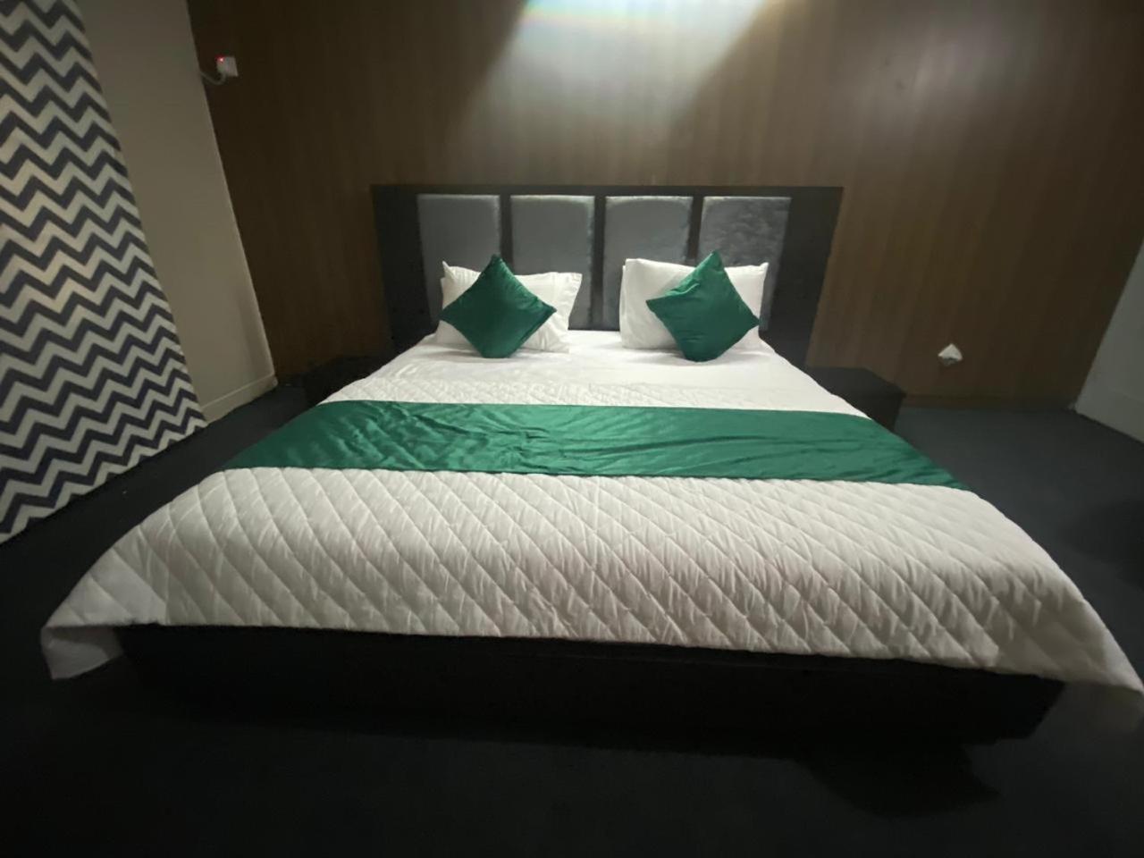 The Nook Hotel Музафарабад Екстериор снимка